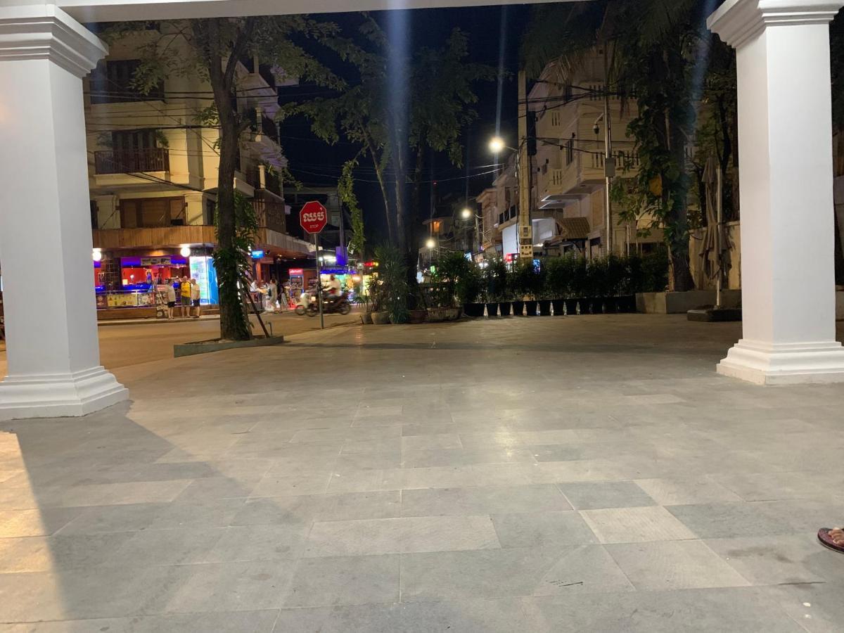Nico'S Hotel And Skybar เสียมราฐ ภายนอก รูปภาพ