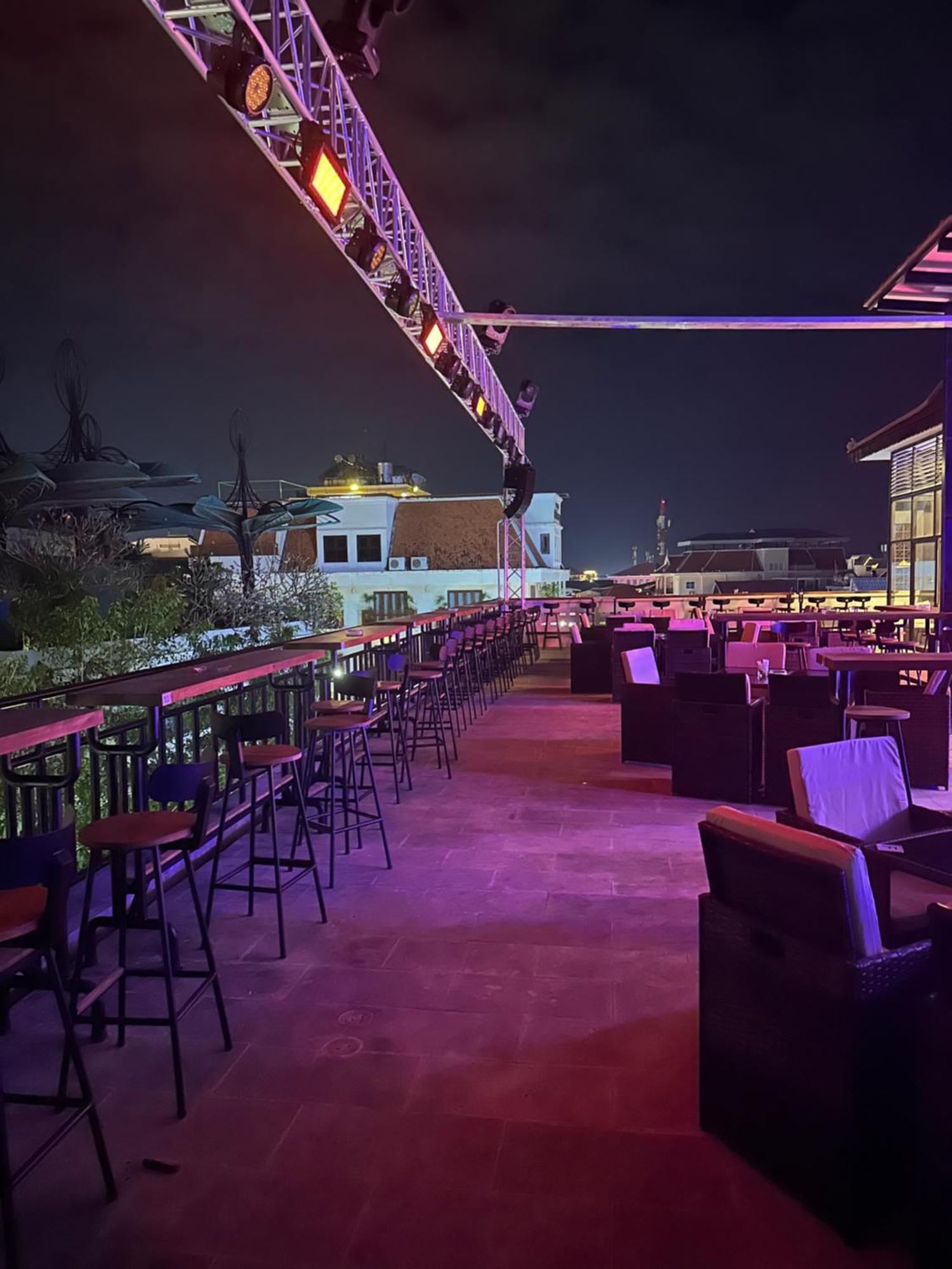 Nico'S Hotel And Skybar เสียมราฐ ภายนอก รูปภาพ